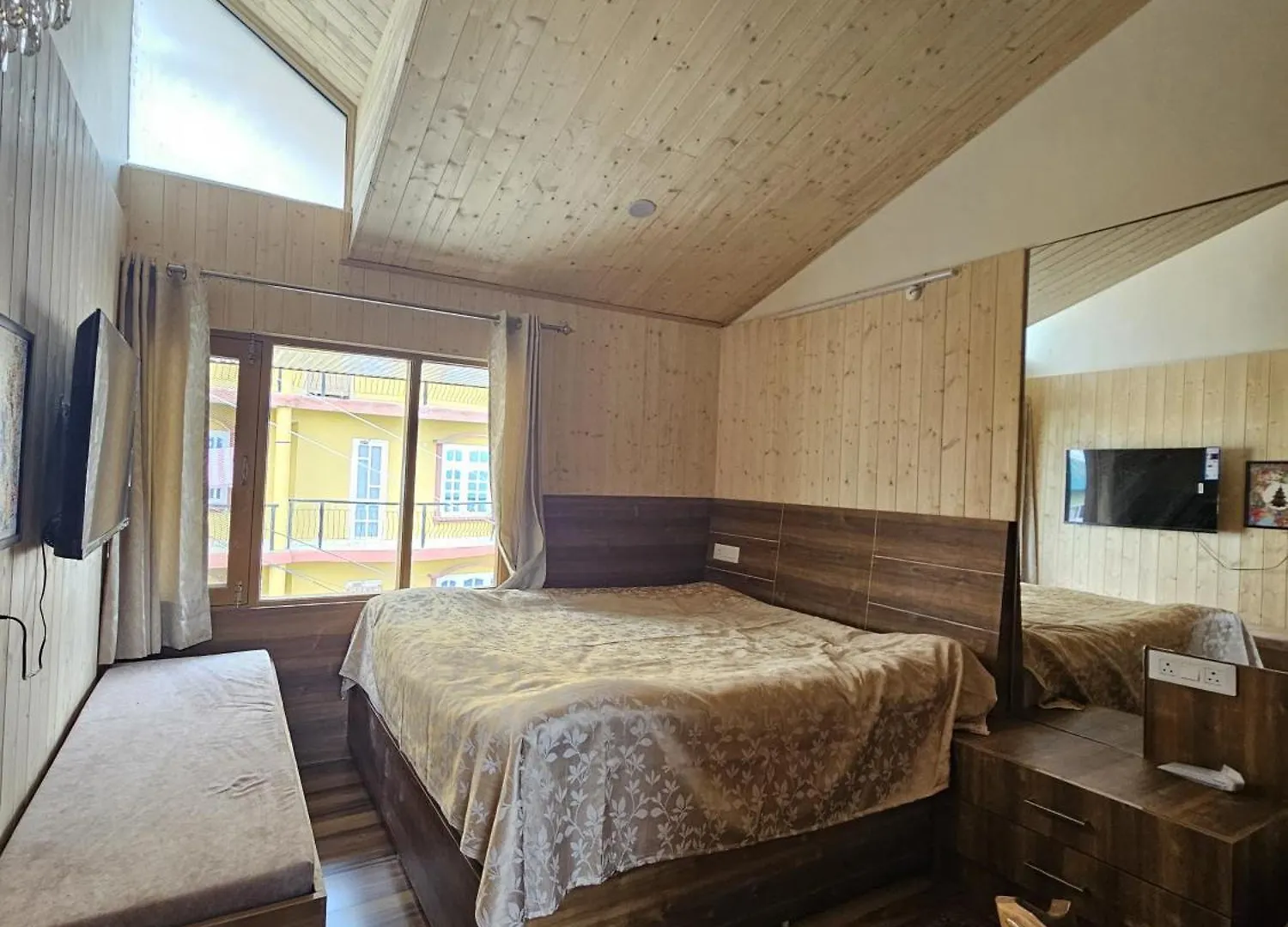 Devloke Shimla Retreat Apartment